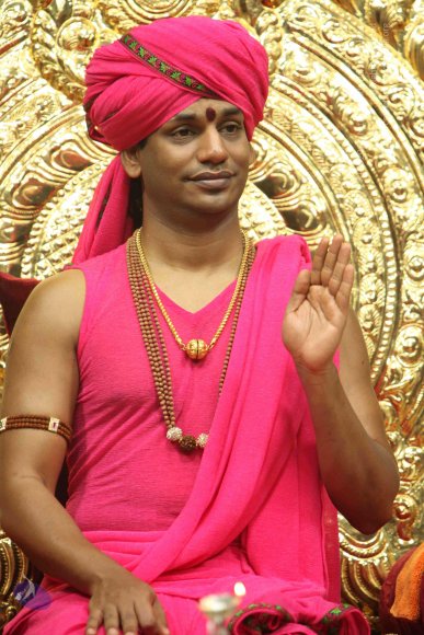 2-Pada-Puja_Photo_1046_IMG_8287_CMP_WM