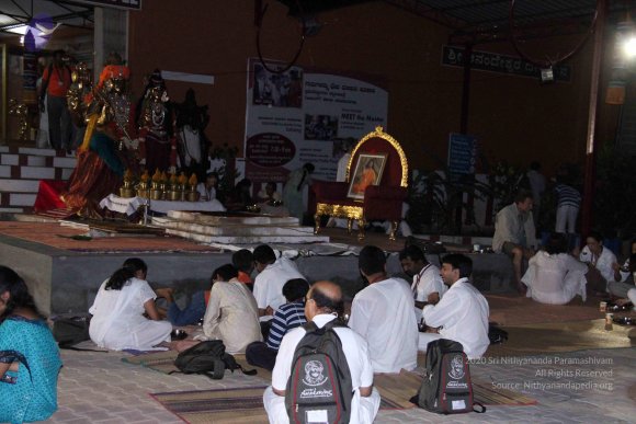 01-SarvaDarshan_Photo_1011_IMG_0028_CMP_WM