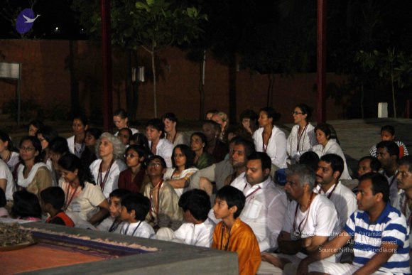 01-SarvaDarshan_Photo_1015_IMG_9945_CMP_WM