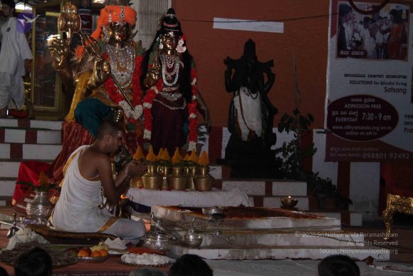 01-SarvaDarshan_Photo_1020_IMG_9957_CMP_WM