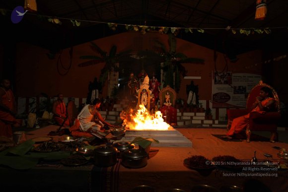 6-Chandi-Homa_Photo_1007_IMG_5982_CMP_WM