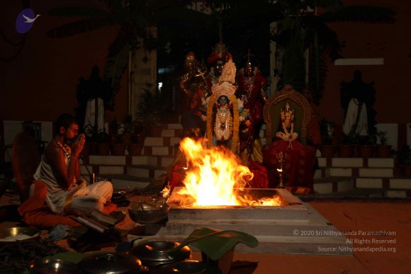 6-Chandi-Homa_Photo_1010_IMG_5985_CMP_WM