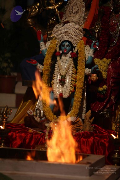 6-Chandi-Homa_Photo_1036_IMG_6022_CMP_WM