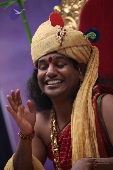 3-Bhagavad-Gita-Satsang_Photo_1002_IMG_2503_CMP_WM