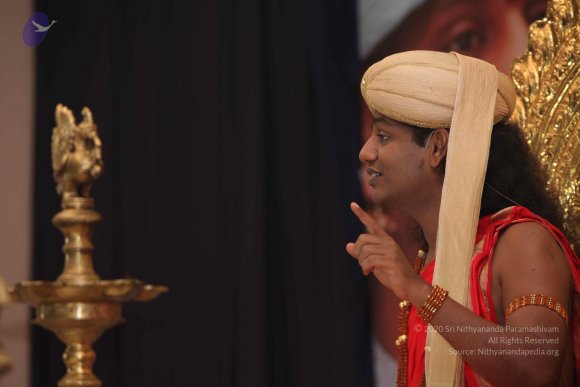 02-Bhagavad-Gita-Satsang_Photo_1009_IMG_8073_CMP_WM