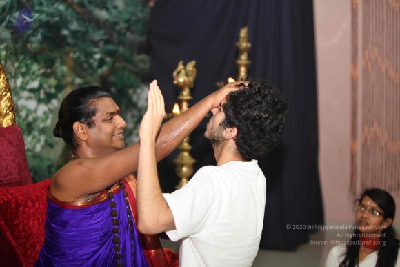 06-Darshan_Photo_1003_IMG_0041_CMP_WM