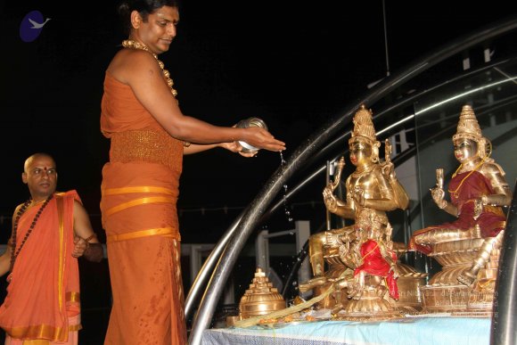 1-Inner Awakening_Photo_1000_20028B~1