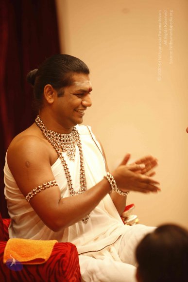 4-IA Evening Darshan_Photo_1030__MG_4061_CMP_WM