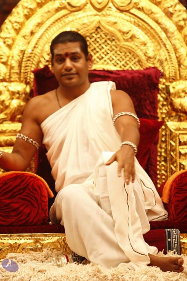 4-IA Evening Darshan_Photo_1113__MG_4302_CMP_WM