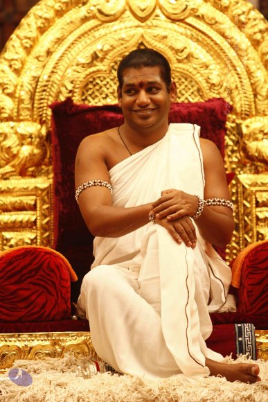 4-IA Evening Darshan_Photo_1121__MG_4311_CMP_WM