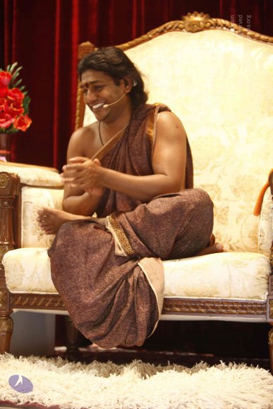 NITHYA-SATSANG_Photo_1094__MG_1299_CMP_WM