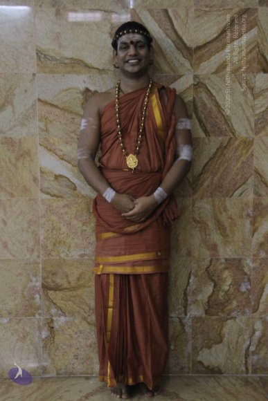 5-Swamiji-Photos_Photo_1003_IMG_3901_CMP_WM