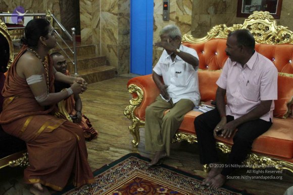 6-VIP-Visit_Photo_1003_IMG_3942_CMP_WM