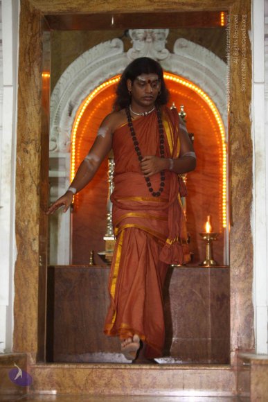 1-Temple-Visit_Photo_1002_IMG_0003_CMP_WM