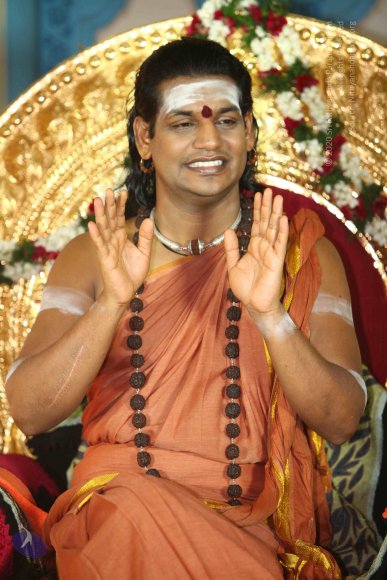 02-Pada-Puja_Photo_1004_IMG_0929_CMP_WM