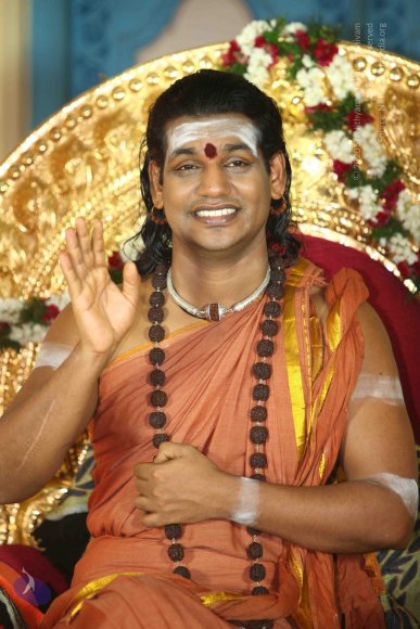 02-Pada-Puja_Photo_1006_IMG_0933_CMP_WM