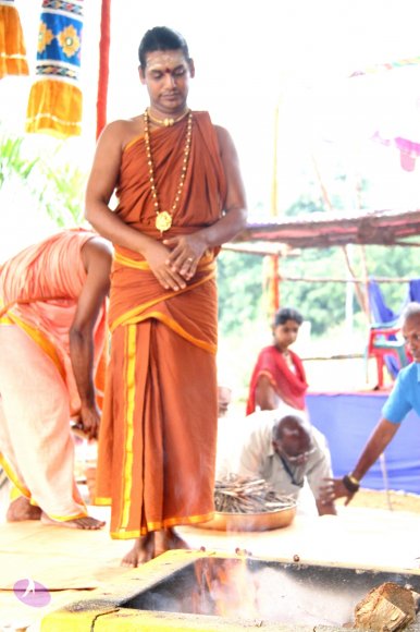 04-Chandi-Homa_Photo_1002_IMG_4902_CMP_WM