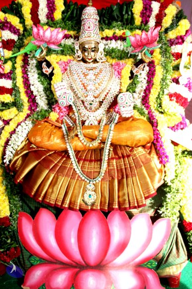 04-Chandi-Homa_Photo_1005_IMG_4923_CMP_WM