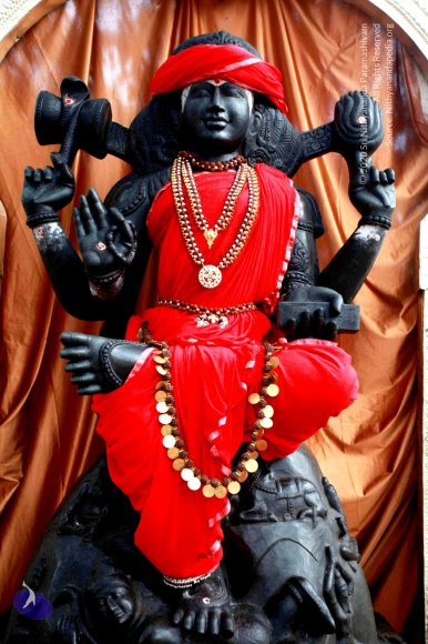 01-Paduka-Puja_Photo_1003_IMG_6707 (2)_CMP_WM