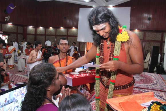 02-Darshan_Photo_1001_IMG_5813_CMP_WM