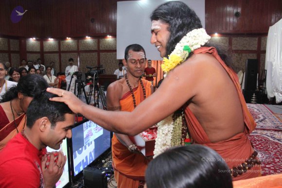 02-Darshan_Photo_1004_IMG_5826_CMP_WM