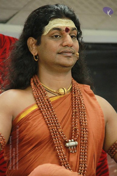 1-Nithya-Satsang_Photo_1003_IMG_5324_CMP_WM