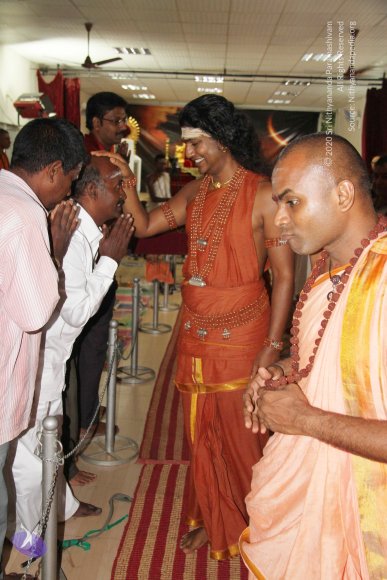 1-Nithya-Satsang_Photo_1005_IMG_5337_CMP_WM