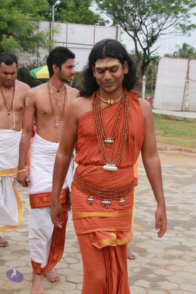 2-Other-Mut-Swamiji-Visit_Photo_1001_IMG_5428_CMP_WM