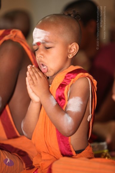 2-Pada-Puja_Photo_1005_IMG_1304_CMP_WM