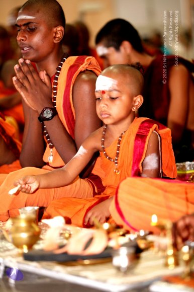 2-Pada-Puja_Photo_1009_IMG_1312_CMP_WM