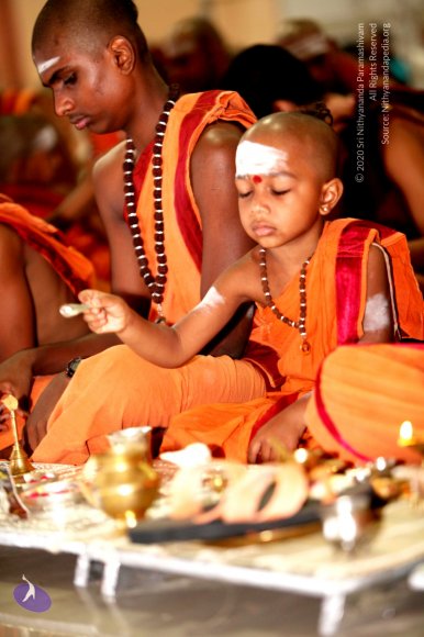 2-Pada-Puja_Photo_1010_IMG_1313_CMP_WM