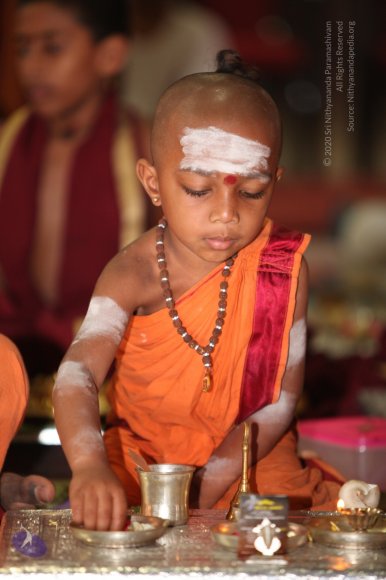 2-Pada-Puja_Photo_1016_IMG_1327_CMP_WM