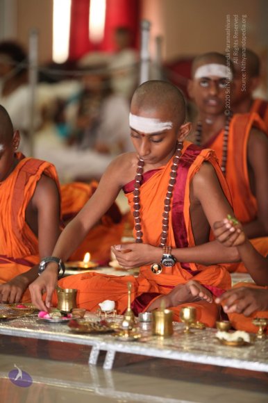 2-Pada-Puja_Photo_1018_IMG_1334_CMP_WM