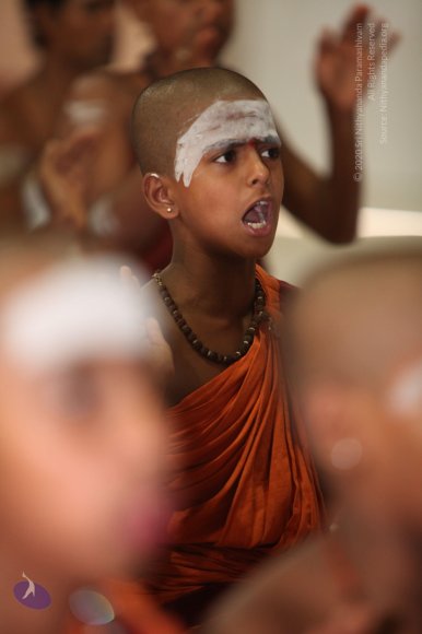 2-Pada-Puja_Photo_1033_IMG_1428_CMP_WM