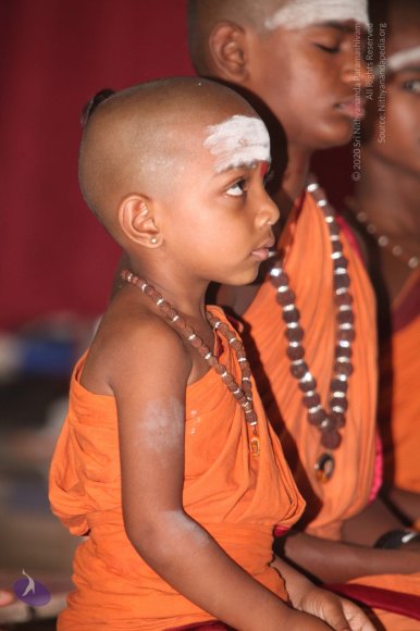 2-Pada-Puja_Photo_1045_IMG_1452_CMP_WM