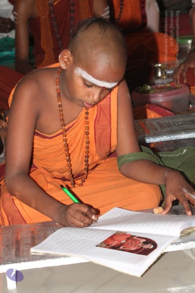 2-Pada-Puja_Photo_1051_IMG_1486_CMP_WM