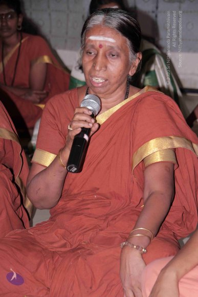 4-Swamiji-Lunch-With-Aadheenavasis_Photo_1012_IMG_3546_CMP_WM