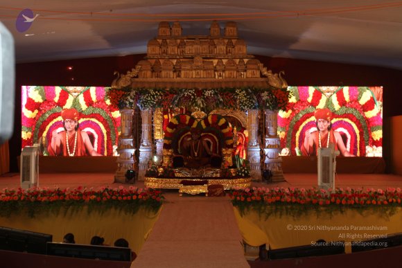 02-Satsang_Photo_1007_IMG_6970_CMP_WM