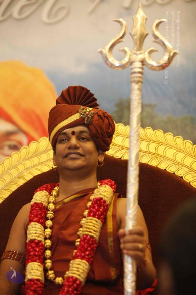 1-PRATHYAKSHA-PADA-PUJA_Photo_1008__MG_0776_CMP_WM