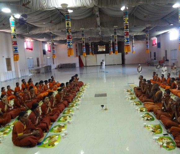 01-Maheshwara-Puja_Photo_1000_20131216_DSC0619901