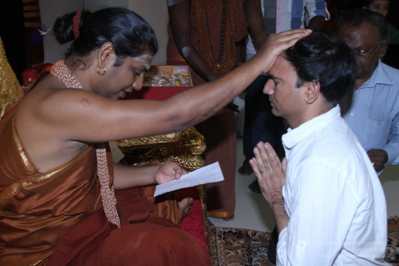 03-KalpataruMeditation-Darshan_Photo_1002_20131229_IMG_202101