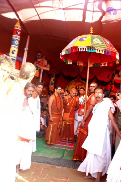 1-Nithya-Satsang_Photo_1034_IMG_3810_CMP_WM