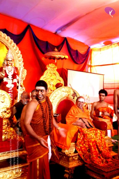 1-Nithya-Satsang_Photo_1040_IMG_3855_CMP_WM