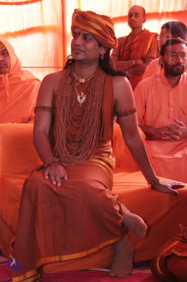 Aacharya-Mahamandaleshwar-Of-Maha-Nirvani-Akhada-visit_Photo_1016_IMG_6910_CMP_WM