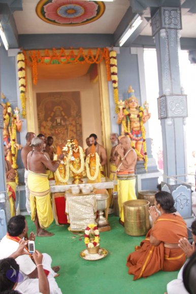 Kumbh-Mela_Photo_1050_IMG_1121_CMP_WM