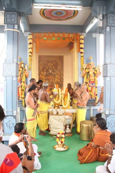 Kumbh-Mela_Photo_1066_IMG_1138_CMP_WM