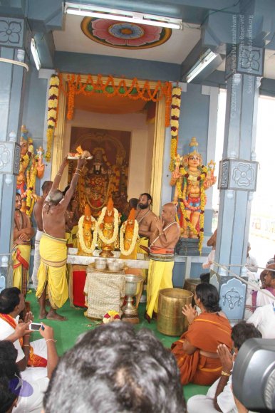 Kumbh-Mela_Photo_1072_IMG_1145_CMP_WM