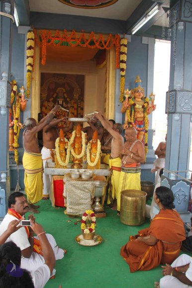 Kumbh-Mela_Photo_1076_IMG_1152_CMP_WM