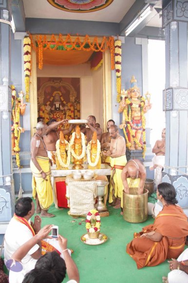 Kumbh-Mela_Photo_1077_IMG_1153_CMP_WM