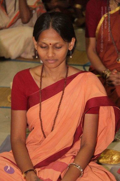 2-Pada-Puja_Photo_1016_IMG_9872_CMP_WM